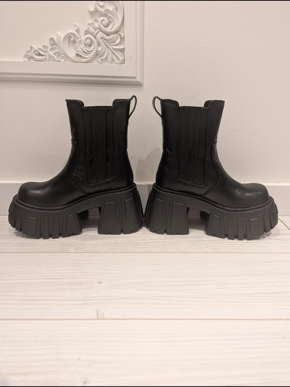 Dolls Kill Black Chunky Platform Chelsea Ankle Boots - Picture 4 of 7